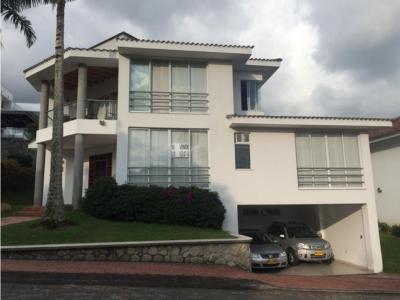 Casa Conjunto Cerrado El Trébol Manizales, 328 mt2, 3 habitaciones