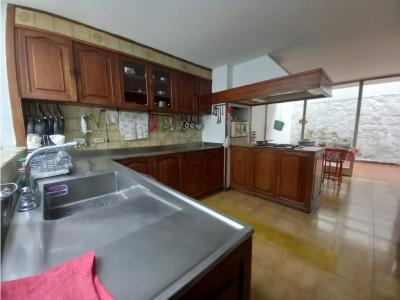 Casa en Venta en La Arboleda Manizales, 365 mt2, 4 habitaciones