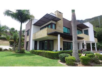 Casa en venta Sector Palmas (Chuzcalito) , 700 mt2, 5 habitaciones