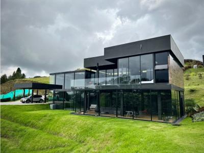 Casa con increible estilo en el Alto de Las Palmas , 353 mt2, 3 habitaciones