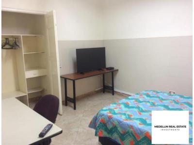 Casa en venta Avenida Nutivara Medellin-S144, 306 mt2, 5 habitaciones
