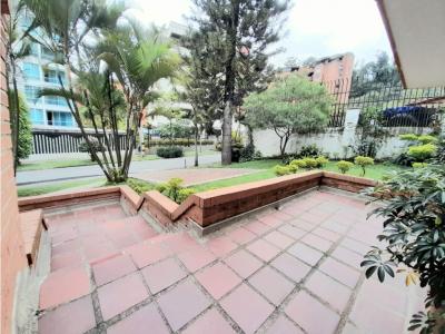 Venta de casa en Las Palmas  - Medellín, 429 mt2, 6 habitaciones