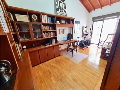 Casa para la venta en El Poblado, 249 mt2, 3 habitaciones