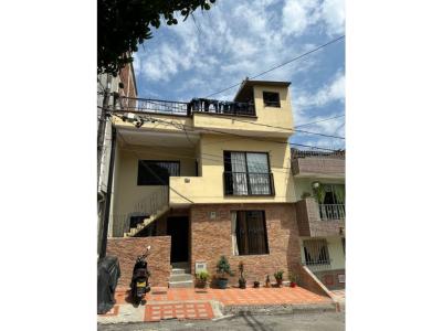 Se vende Casa En Belén Rincón (MJ) Medellín, 83 mt2, 3 habitaciones