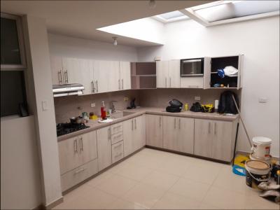 Casa en Arriendo y Venta La Castellana Medellín, 120 mt2, 3 habitaciones