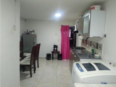 VENDO CASA UNIFAMILIAR, UBICADA EN CASTILLA- MEDELLÍN , 3 habitaciones