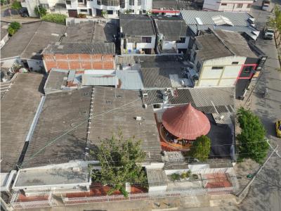 VENTA  DE CASA COMERCIAL RENTA DE SEIS MILLONES MENSUALES , 10 habitaciones
