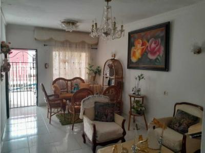 Venta de casa en el barrio panamá , monteria, 3 habitaciones