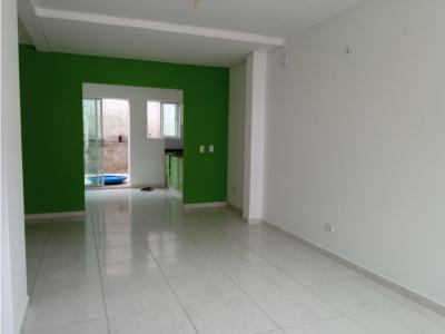 SC INMOBILIARIA VENDE CASA 2 PISOS EN EL B/ SANTA ELENA - MONTERÍA, 3 habitaciones