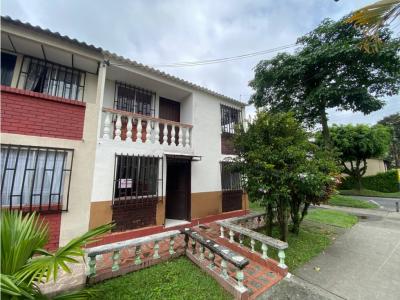 VENTA CASA EN CIUDADELA COMFAMILIAR, CUBA; PEREIRA, 108 mt2, 5 habitaciones