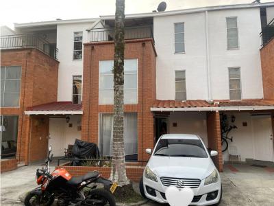 se vende casa en belmonte , 126 mt2, 3 habitaciones