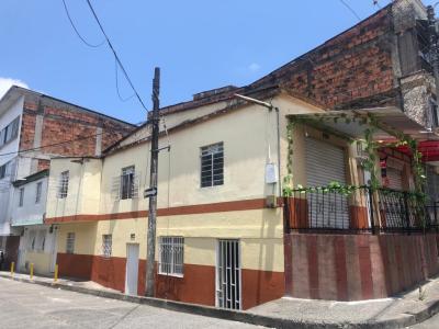 Casa En Venta En Pereira En Cuba V73108, 270 mt2, 10 habitaciones