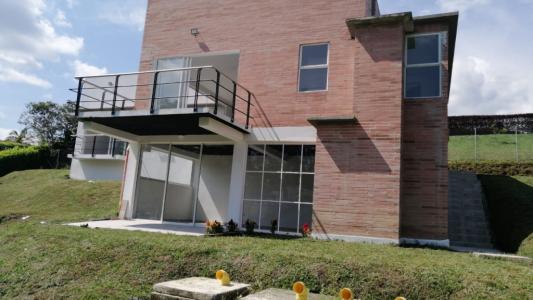 Casa En Venta En Pereira En Risaralda V73023, 180 mt2, 5 habitaciones