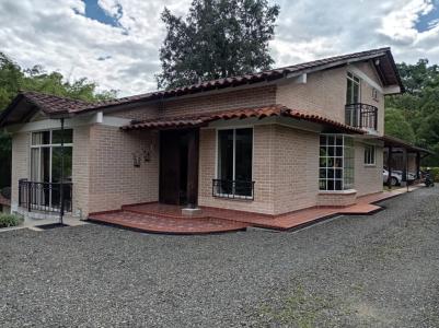 Casa En Venta En Pereira V73154, 280 mt2, 4 habitaciones