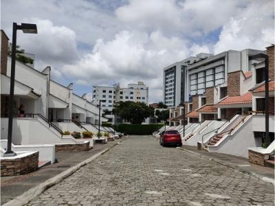 Vendo amplia y confortable Casa en Pinares Pereira, 169 mt2, 3 habitaciones