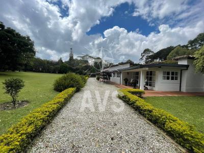 Casa campestre en Rionegro para la venta  4149, 592 mt2, 3 habitaciones