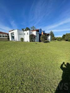 Casa para venta en Llanogrande  4321, 240 mt2, 2 habitaciones