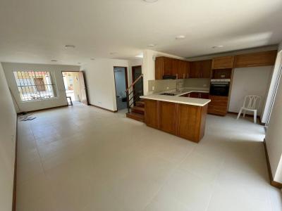 VENTA DE CASA URBANIZACION EL CANEY SAN ANTONIO DE PEREIRA RIONEGRO, 131 mt2, 3 habitaciones