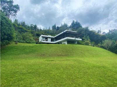 Casa en venta en Rionegro Vereda Tablacito, 500 mt2, 5 habitaciones