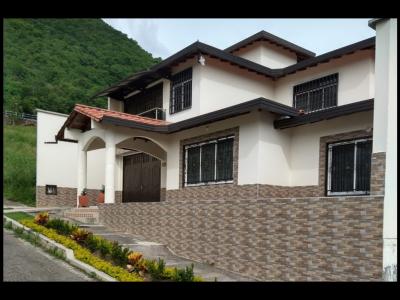 Maat vende casa en San Gil,  Santander, 400m2 $480 Millones, 400 mt2, 4 habitaciones