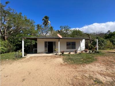 Se vende casa campestre en el sector de Bonda, Santa Marta, 154 mt2, 3 habitaciones