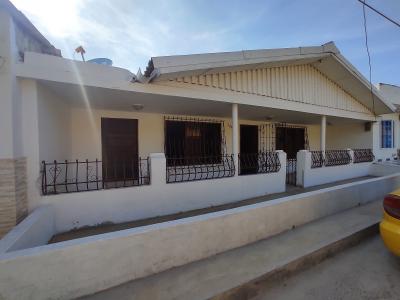 Casa En Venta En Soledad En Centro V44778, 273 mt2, 3 habitaciones