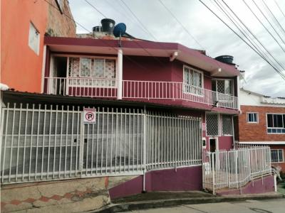 Maat vende Casa urbana Villeta-Cayunda Alto, 101m2 $470Millones, 101 mt2, 4 habitaciones