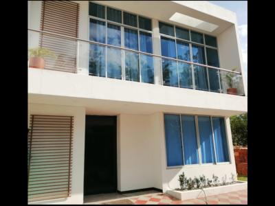 Maat vende Casa Fernando Salazar-Villeta, 150m2 $450Millones, 150 mt2, 3 habitaciones