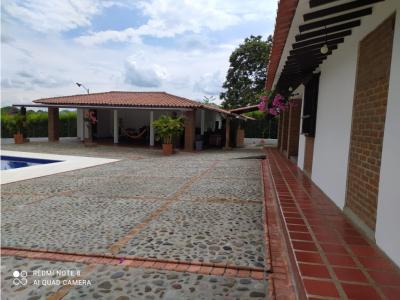 Venta Chalet Quimbaya Quindio COD: 4533460, 200 mt2, 4 habitaciones