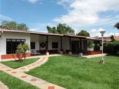 Se vende Casa Campestre Barragán Quindío, 200 mt2, 3 habitaciones