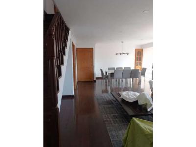 Venta de apartamento Dúplex en Laureles, Medellín, 120 mt2, 3 habitaciones