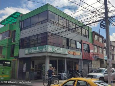 Comercial en  Bogota RAH CO: 23-1882, 216 mt2, 3 habitaciones