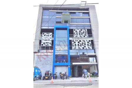 Edificio En Venta En Bogota En Prado Veraniego V71666, 2415 mt2