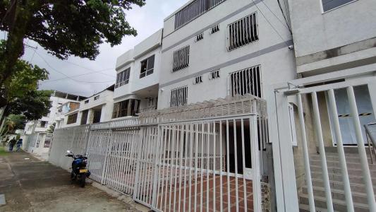 Edificio En Venta En Cali En El Limonar V14737, 750 mt2, 17 habitaciones