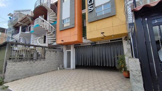 Edificio En Venta En Cali En Union De Vivienda Popular V14745, 680 mt2, 27 habitaciones