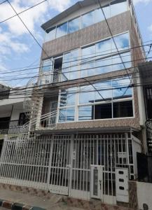 Edificio En Venta En Cali En El Guabal V14929, 139 mt2