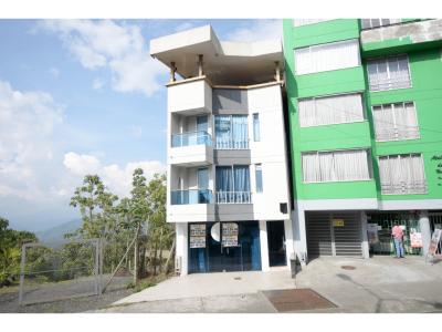 Venta Edificio Sector Campohermoso, Manizales, 200 mt2, 6 habitaciones