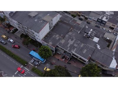 Venta Edificio Sector Avenida Santander, Manizales, 594 mt2, 7 habitaciones