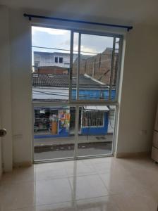 Edificio En Venta En Pereira V95175, 200 mt2, 6 habitaciones