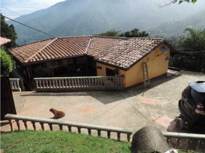 Se vende Casa Finca en Girardota Antioquia j, 3200 mt2, 4 habitaciones