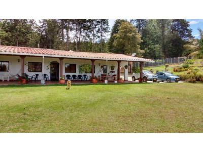 Vendo finca en guarne, 300 mt2, 5 habitaciones