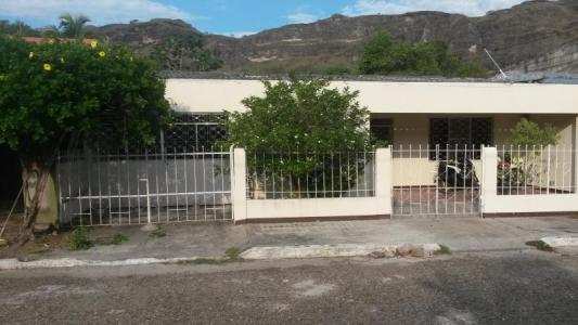 Finca En Venta En Honda V45316, 500 mt2, 8 habitaciones