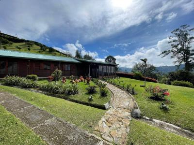 Finca campestre en el sector de fizebad con hermosa vista a la Represa 4778, 3 habitaciones