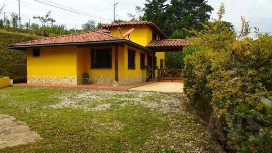 Finca para venta en Rionegro 1029, 250 mt2, 3 habitaciones