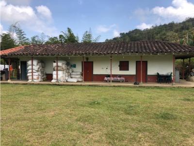 Casa Campesina San Vicente Ferrer, Vereda la floresta, 90 mt2, 3 habitaciones