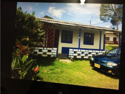 Se vende Casa Finca en Santa Elena, 158 mt2, 3 habitaciones