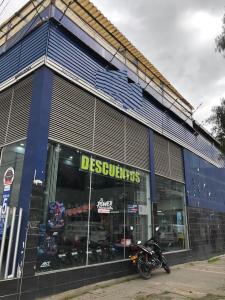 Local En Venta En Bogota En Kennedy Occidental Mz.15 V45675, 402 mt2