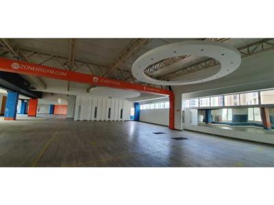 Arriendo Local Comercial ideal para Gym, Coworking, call center, 966 mt2