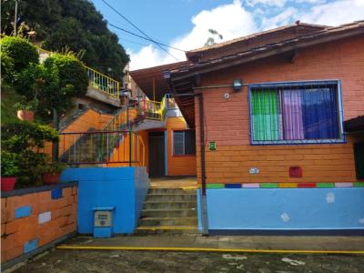 Edificación en venta Altos de Niquía Bello Antioquia , 905 mt2