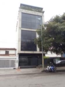 Oficina En Venta En Bogota En Pontevedra V53945, 860 mt2